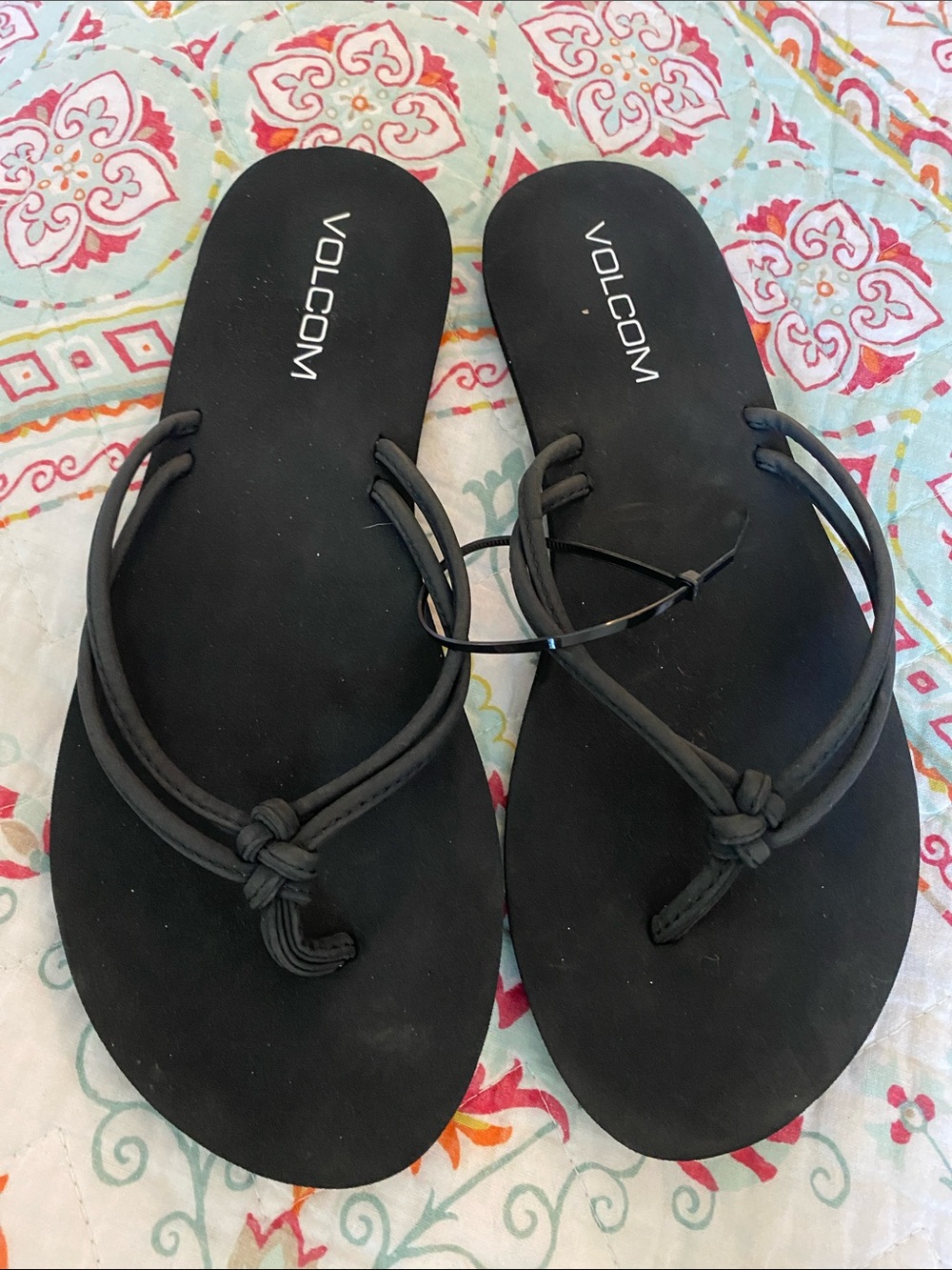 EUC Volcom Knot Sandals